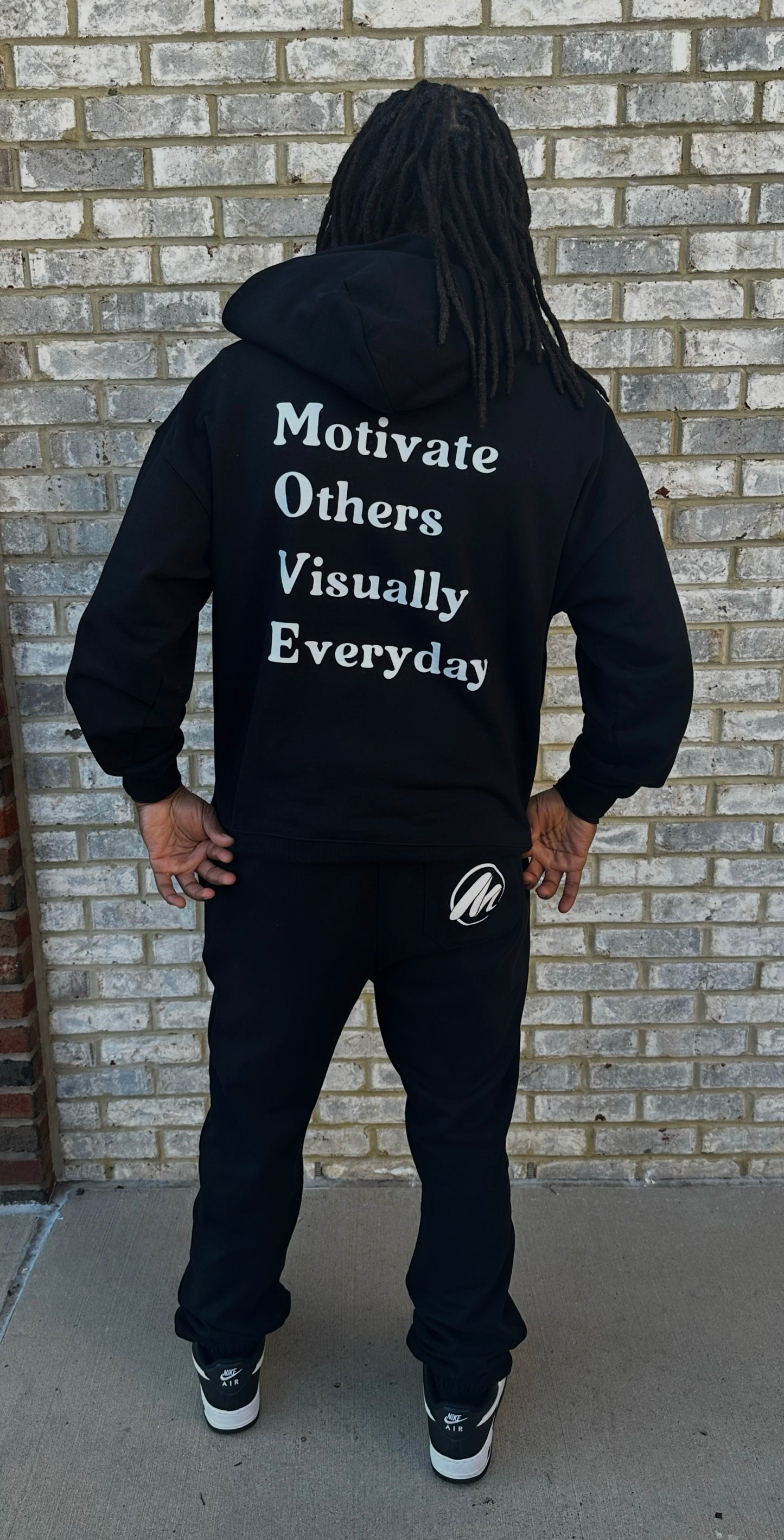 MOVE MOVEMENT LOGO SWEATSUIT