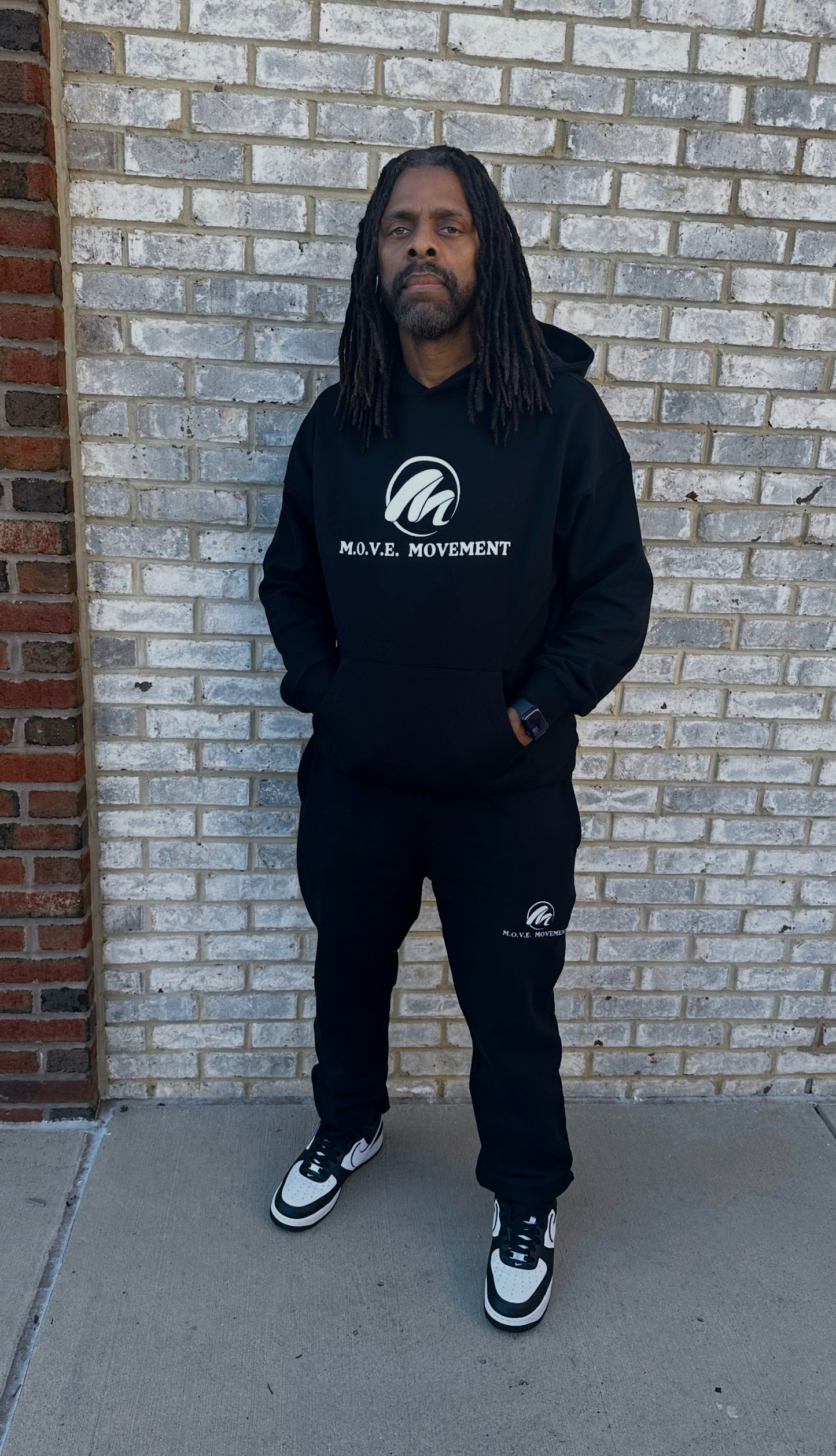 MOVE MOVEMENT LOGO SWEATSUIT